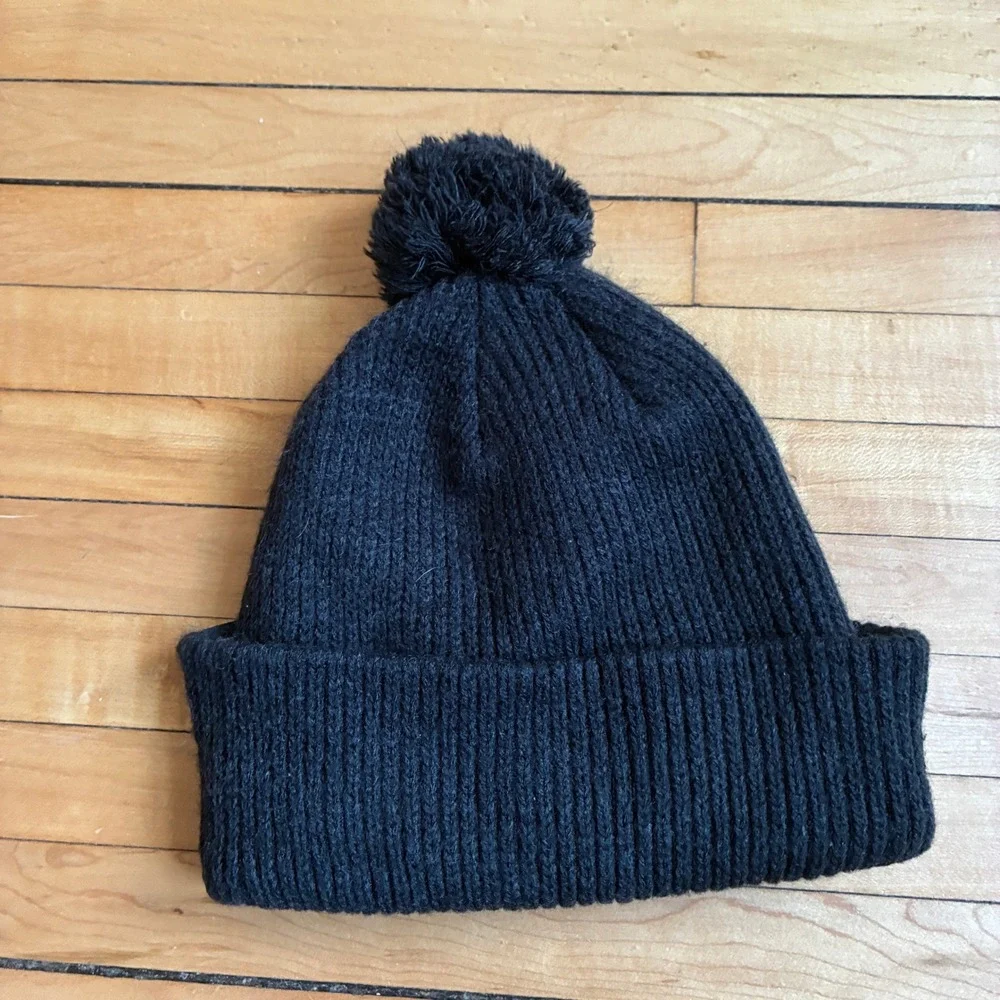 The North Face Alpine Beanie OS Black Unisex Pom Pom Ribbed Knit Hat